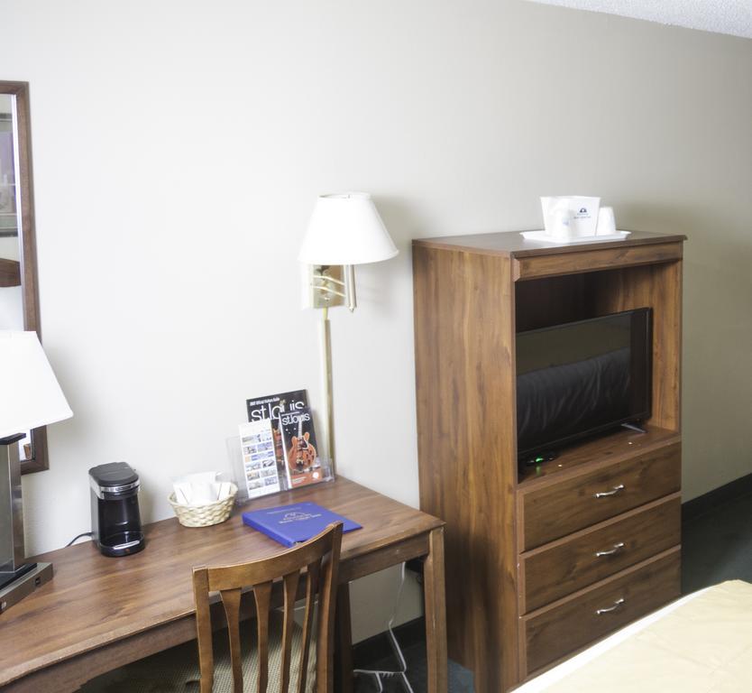 Americas Best Value Inn St. Louis / South Mehlville Exteriör bild