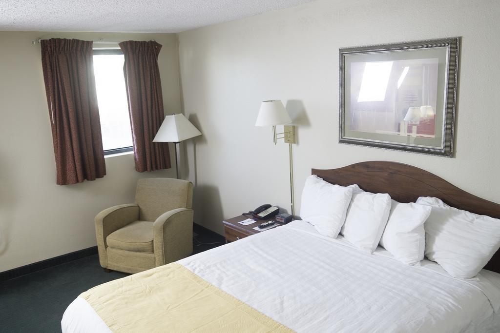 Americas Best Value Inn St. Louis / South Mehlville Exteriör bild